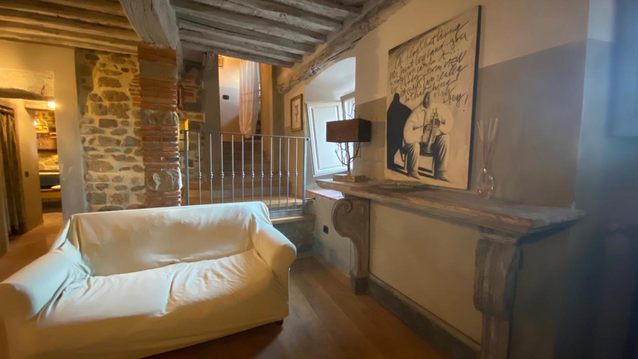 Residenza Buggiano Antica B&B - Charme Apartment In Tuscany Борго-а-Буджано Экстерьер фото