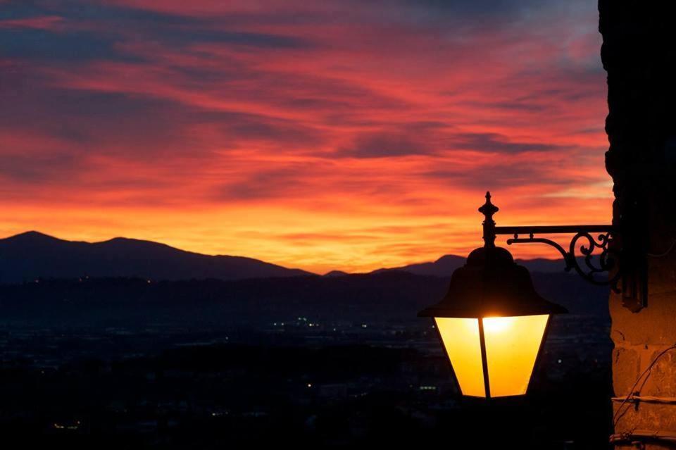 Residenza Buggiano Antica B&B - Charme Apartment In Tuscany Борго-а-Буджано Экстерьер фото