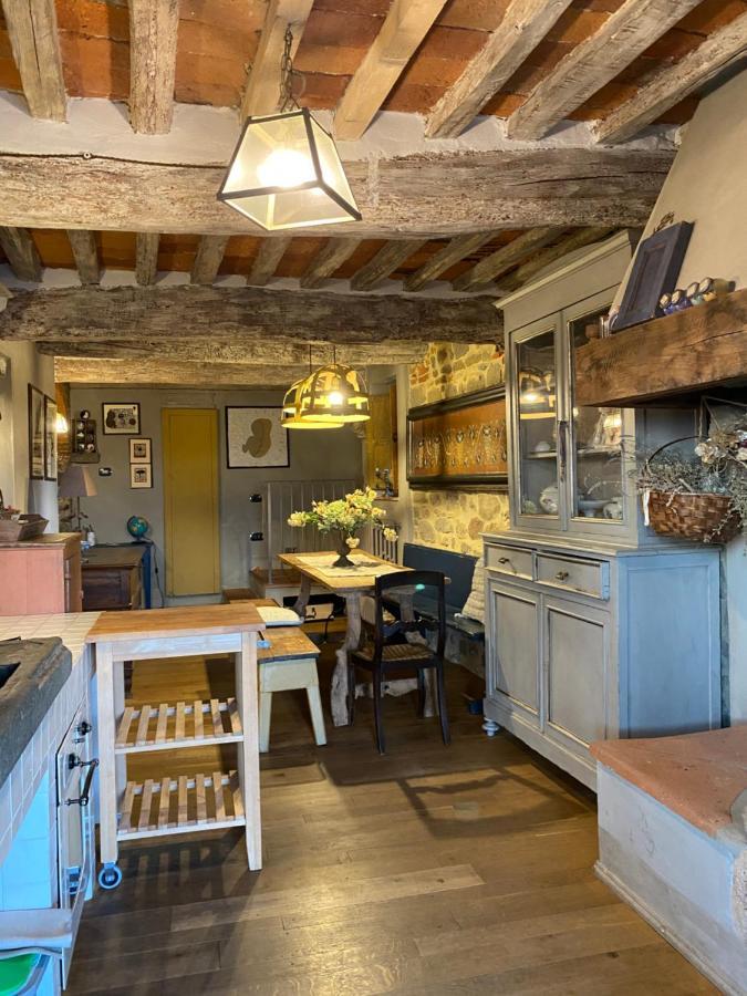 Residenza Buggiano Antica B&B - Charme Apartment In Tuscany Борго-а-Буджано Экстерьер фото