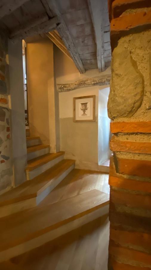 Residenza Buggiano Antica B&B - Charme Apartment In Tuscany Борго-а-Буджано Экстерьер фото