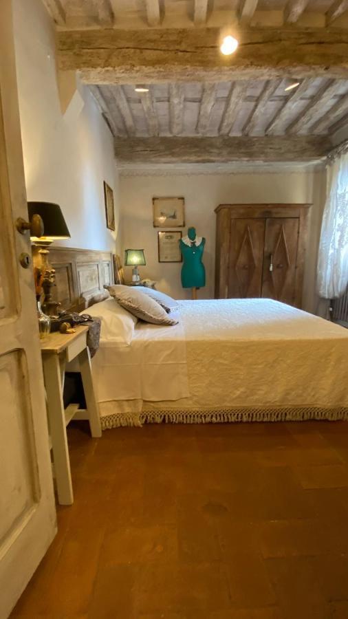 Residenza Buggiano Antica B&B - Charme Apartment In Tuscany Борго-а-Буджано Экстерьер фото